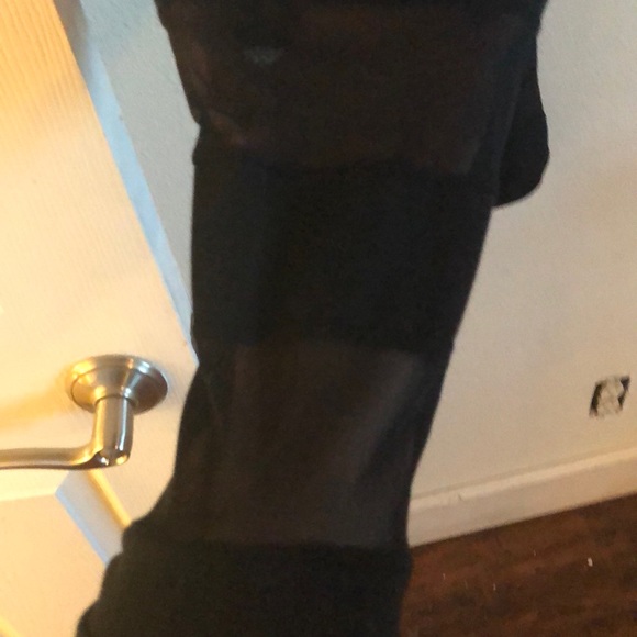 Xhiliration mesh stripe leggings - Picture 3 of 4